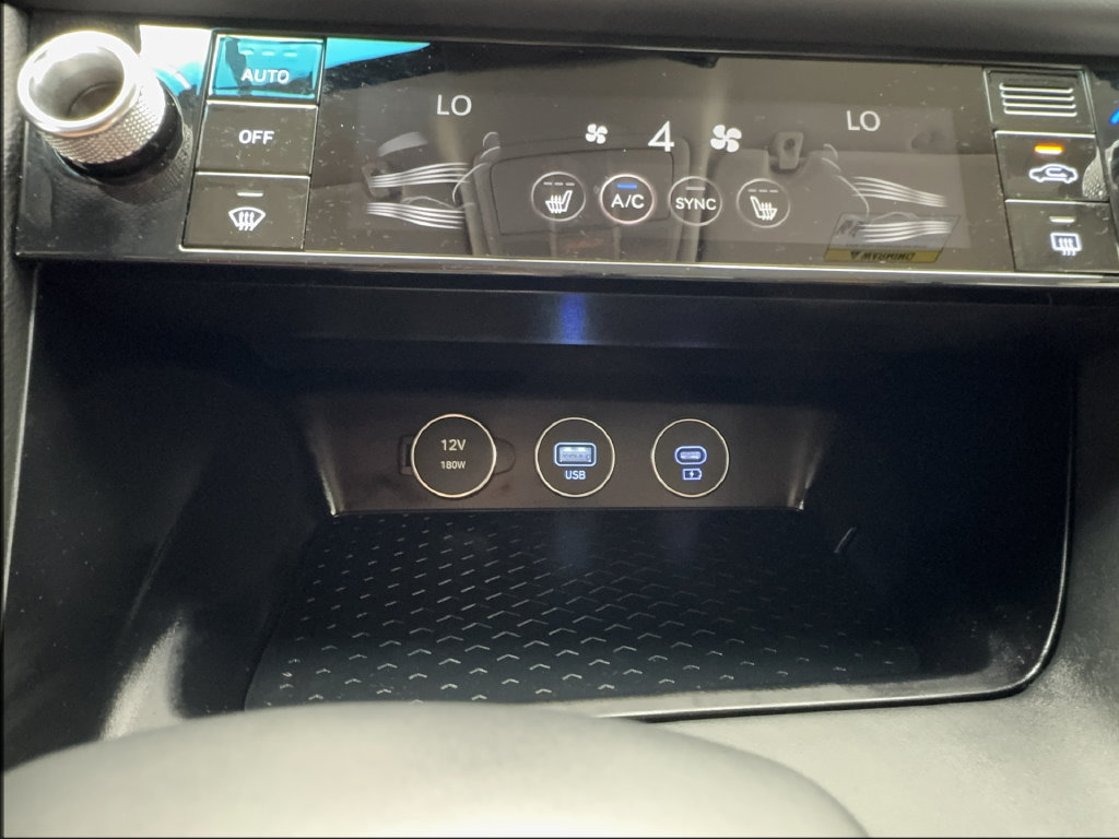 Used 2026 Genesis G70 2.5T RWD image 53