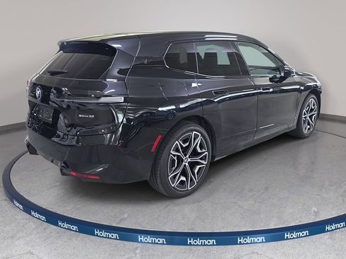 Used 2024 BMW iX xDrive50 w/ Sport Package AWD/4WD image 7