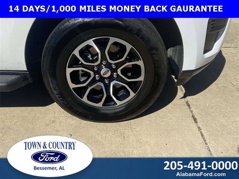 Certified 2024 Ford Expedition XLT image 7