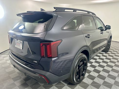 Used 2025 Kia Sorento SX Prestige AWD/4WD image 5