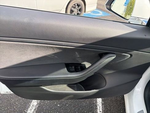 Used 2019 Tesla Model 3 Long Range image 6