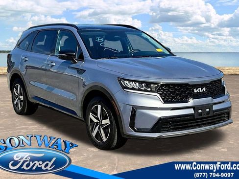 Used 2022 Kia Sorento S w/ Panoramic Sunroof Package FWD image 1