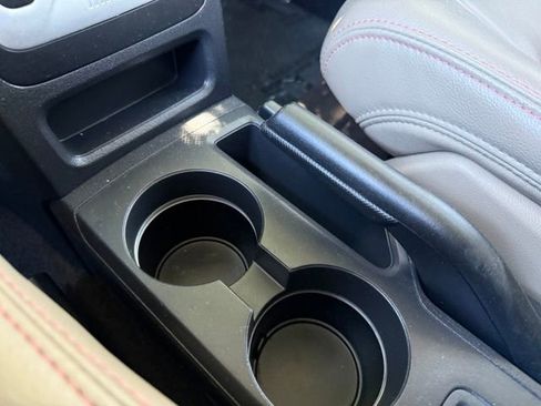Used 2014 Jeep Compass Latitude w/ Sun/Sound Group FWD image 24