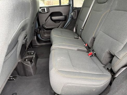 Used 2024 Jeep Wrangler Unlimited Sport AWD/4WD image 23
