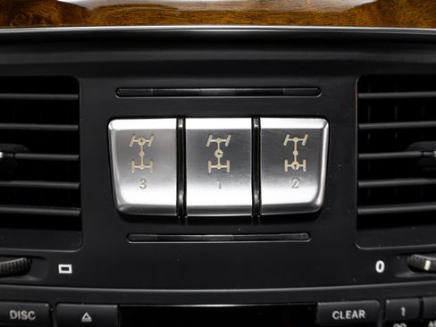 Used 2015 Mercedes-Benz G 63 AMG G 63 AMG 4MATIC image 58