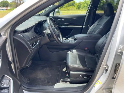 Used 2019 Cadillac XT4 Sport FWD image 13