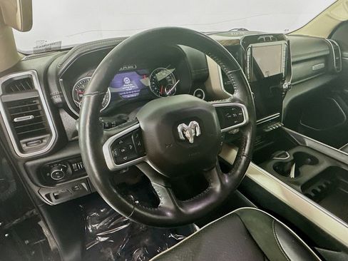 Certified 2020 RAM 1500 Laramie image 17