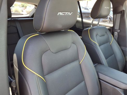 Used 2024 Chevrolet Trax ACTIV w/ Sunroof Package FWD image 12