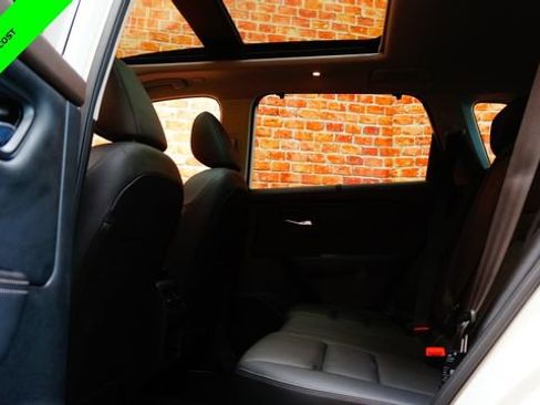 Certified 2023 Nissan Rogue SL w/ SL Premium Package image 32