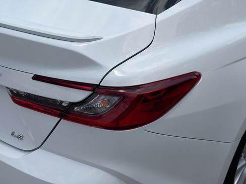Used 2025 Toyota Camry LE w/ Convenience Package FWD image 27