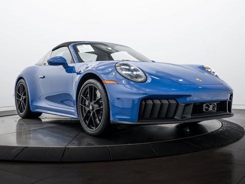 Certified 2025 Porsche 911 Targa 4S AWD/4WD image 29