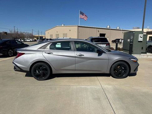 New 2026 Hyundai Elantra SEL Sport Premium FWD image 11