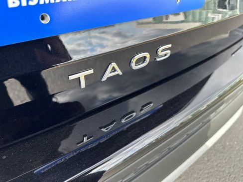 Certified 2025 Volkswagen Taos S AWD/4WD image 6