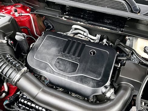 Used 2023 GMC Acadia SLE image 35