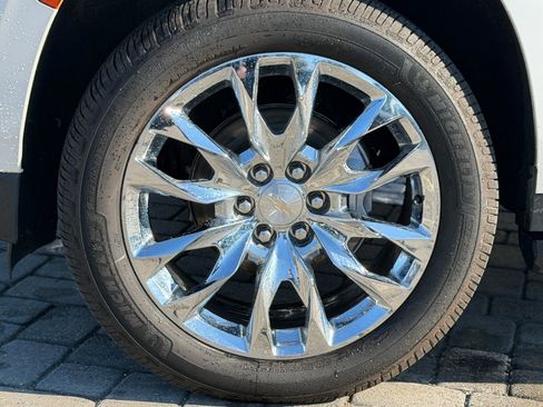 Used 2021 Chevrolet Tahoe LT w/ Rear Media and Nav Package image 13