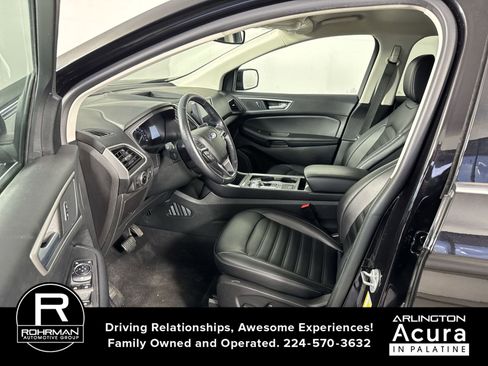 Used 2023 Ford Edge SEL image 4