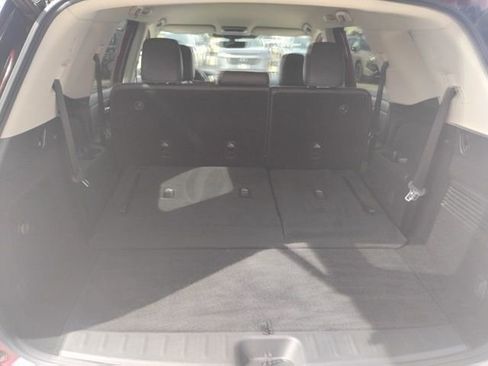 Used 2023 Nissan Pathfinder SL image 11