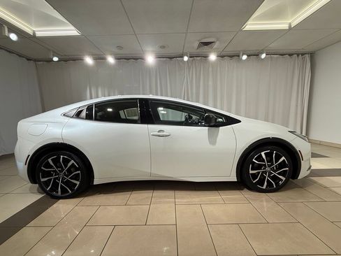 Certified 2024 Toyota Prius Prime Premium w/ Advanced Technology Package FWD image 6