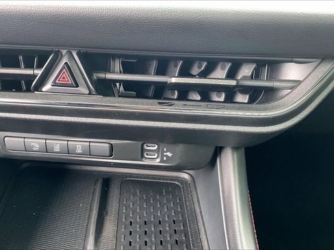 Used 2024 Dodge Charger Daytona R/T w/ Plus Group AWD/4WD image 30
