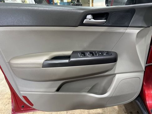Used 2019 Kia Sportage LX AWD/4WD image 14