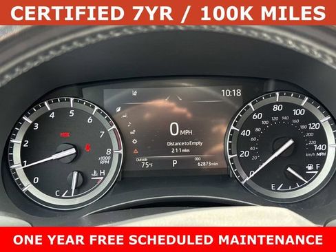 Used 2021 Toyota Highlander XLE AWD/4WD image 28