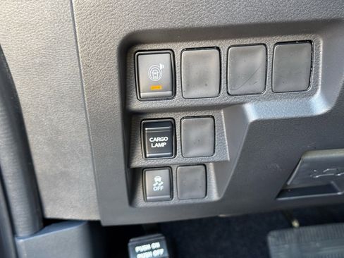 New 2026 Nissan Frontier SV image 18