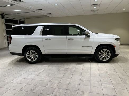 Used 2023 Chevrolet Suburban Premier image 6