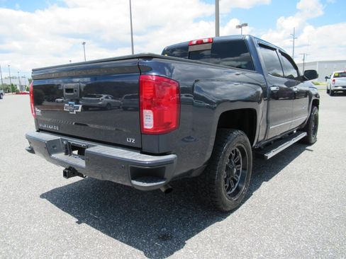 Used 2018 Chevrolet Silverado 1500 LTZ Z71 w/ Centennial Edition AWD/4WD image 7