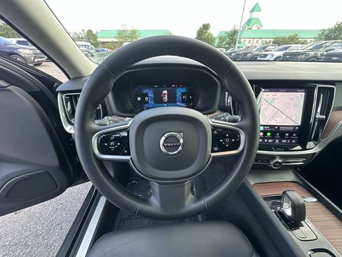 Used 2025 Volvo V60 B5 Cross Country Plus AWD/4WD image 24