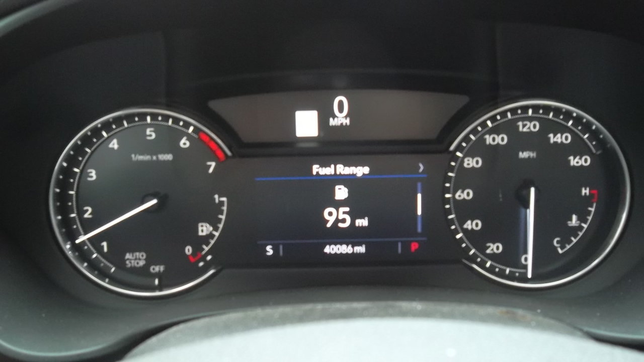 Used 2021 Cadillac XT4 Premium Luxury FWD image 10