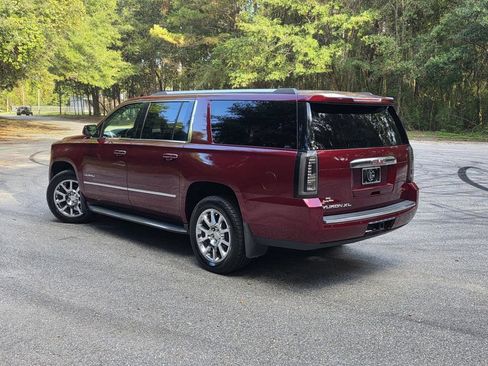 Used 2016 GMC Yukon XL Denali w/ Open Road Package AWD/4WD image 4