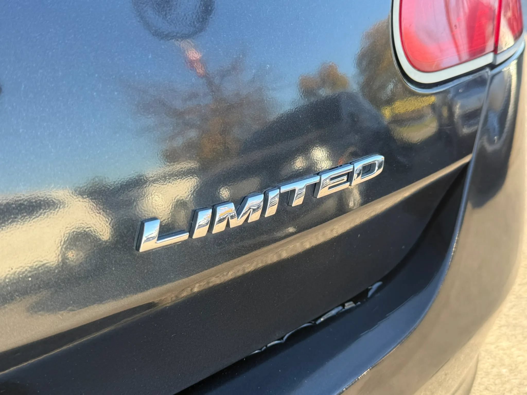 Used 2010 Ford Taurus Limited FWD image 13