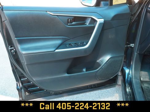 Used 2023 Toyota RAV4 LE AWD/4WD image 15