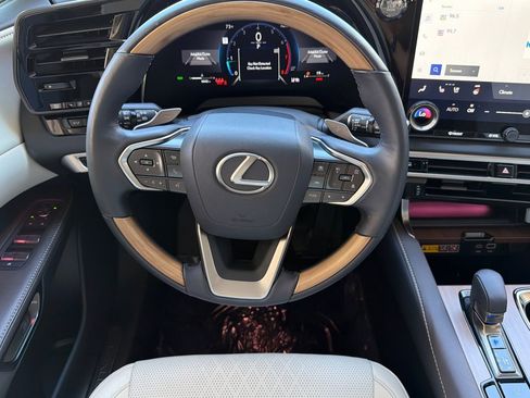 Certified 2026 Lexus RX 350 Premium Plus w/ Accessory Package (Z1) FWD image 18