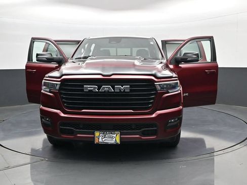 Used 2025 RAM 1500 Laramie AWD/4WD image 31