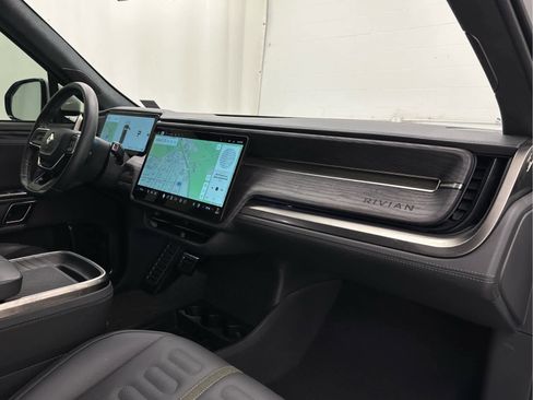 Used 2023 Rivian R1T Adventure image 16