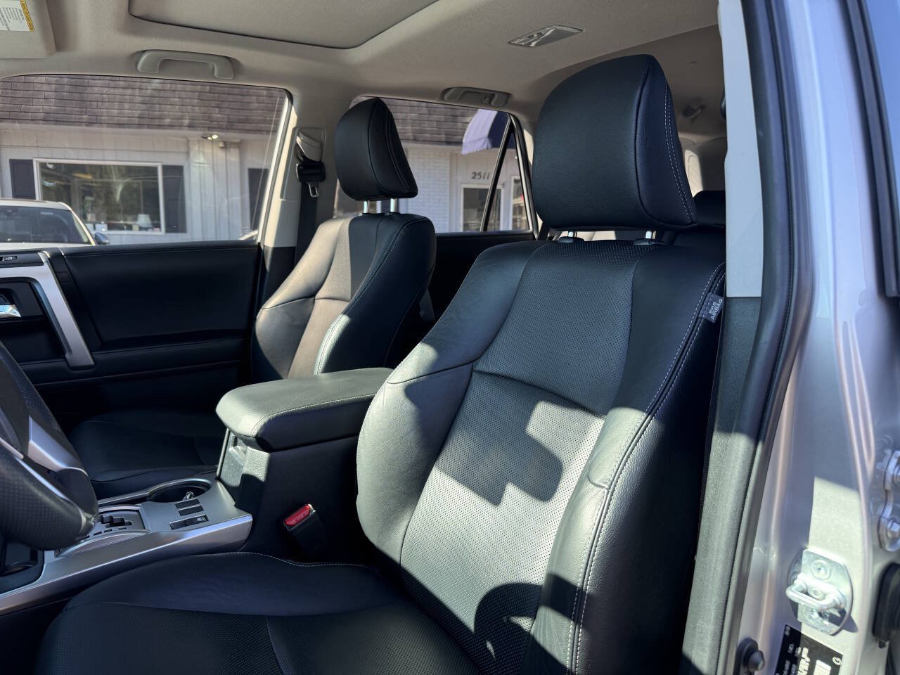 Used 2020 Toyota 4Runner Limited AWD/4WD image 12