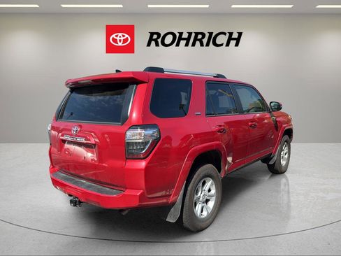 Used 2024 Toyota 4Runner SR5 Premium w/ SR5 Premium Package AWD/4WD image 5