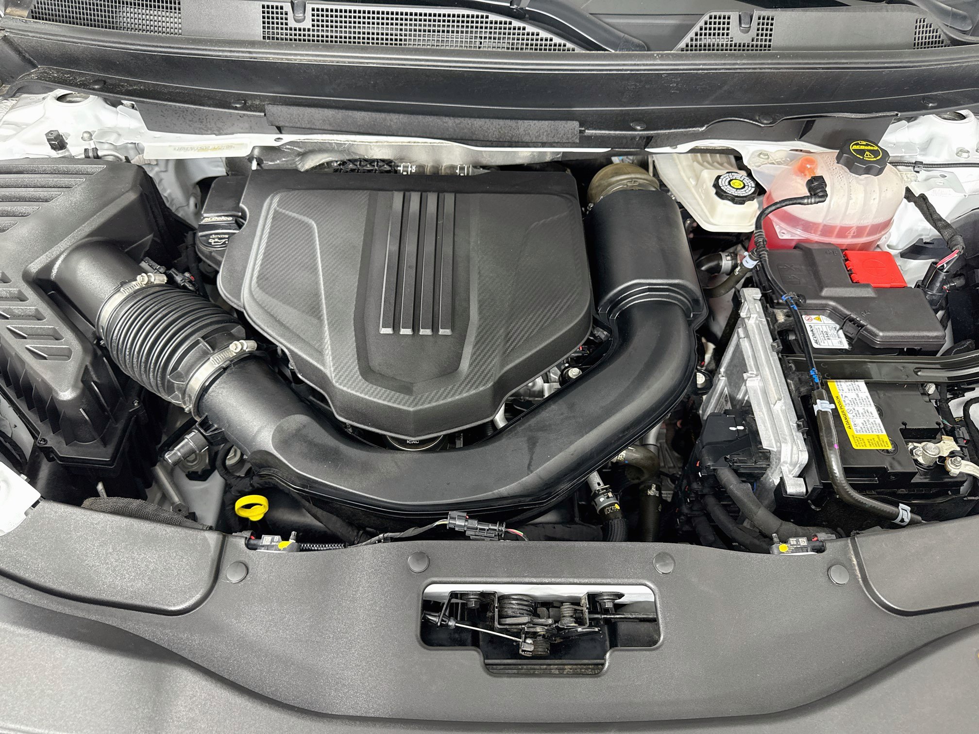 Used 2024 GMC Acadia Elevation w/ LPO, Floor Liner Package FWD image 33