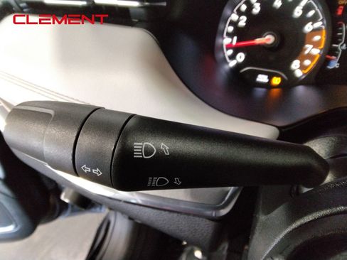 Used 2022 Jeep Compass Limited image 15