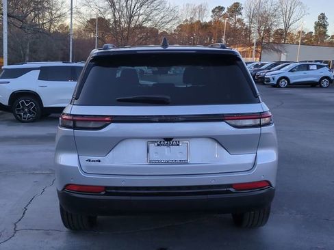 New 2025 Jeep Grand Cherokee Limited image 4