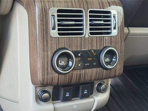 Used 2018 Land Rover Range Rover Long Wheelbase Supercharged image 19