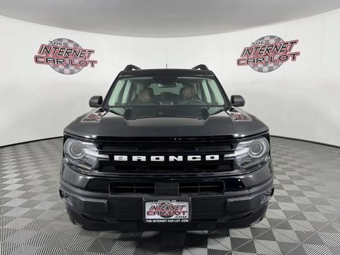 Used 2022 Ford Bronco Sport Outer Banks w/ Tech Package AWD/4WD image 2