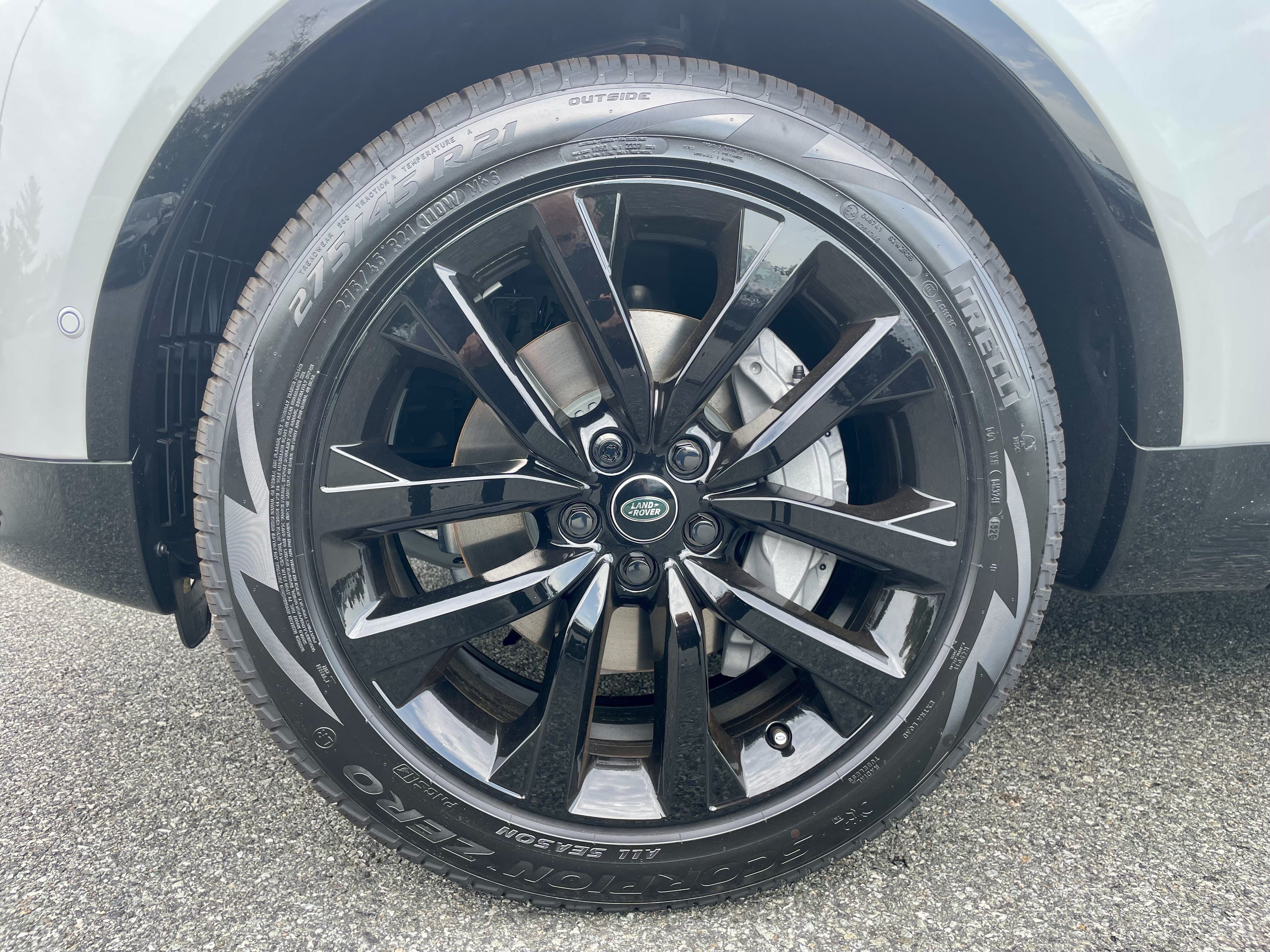 New 2026 Land Rover Discovery Dynamic SE AWD/4WD image 9