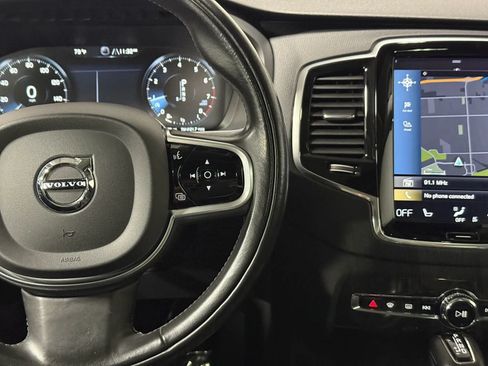 Used 2017 Volvo XC90 T6 Momentum AWD/4WD image 28