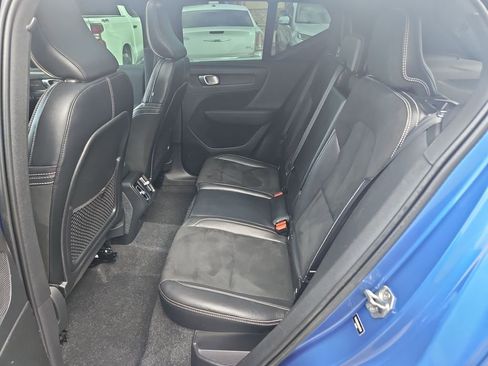 Used 2021 Volvo XC40 T5 R-Design w/ Protection Package image 28