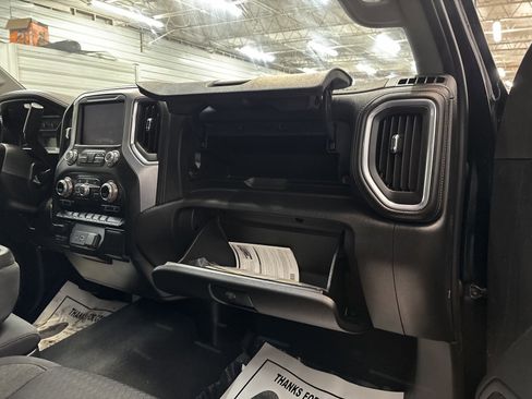 Used 2021 GMC Sierra 3500 SLE w/ SLE Convenience Package image 29