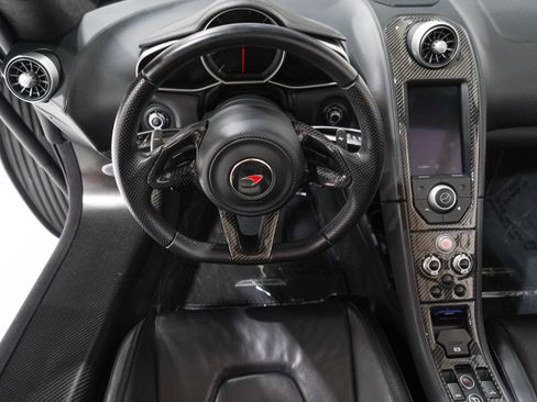 Used 2013 McLaren MP4-12C Spider RWD image 12