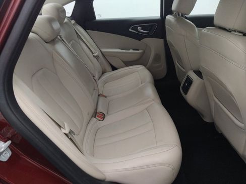 Used 2015 Chrysler 200 C w/ Navigation & Sound Group I image 19