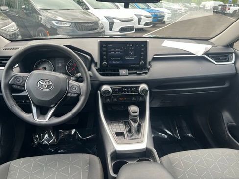 Used 2021 Toyota RAV4 XLE w/ Convenience Package AWD/4WD image 21